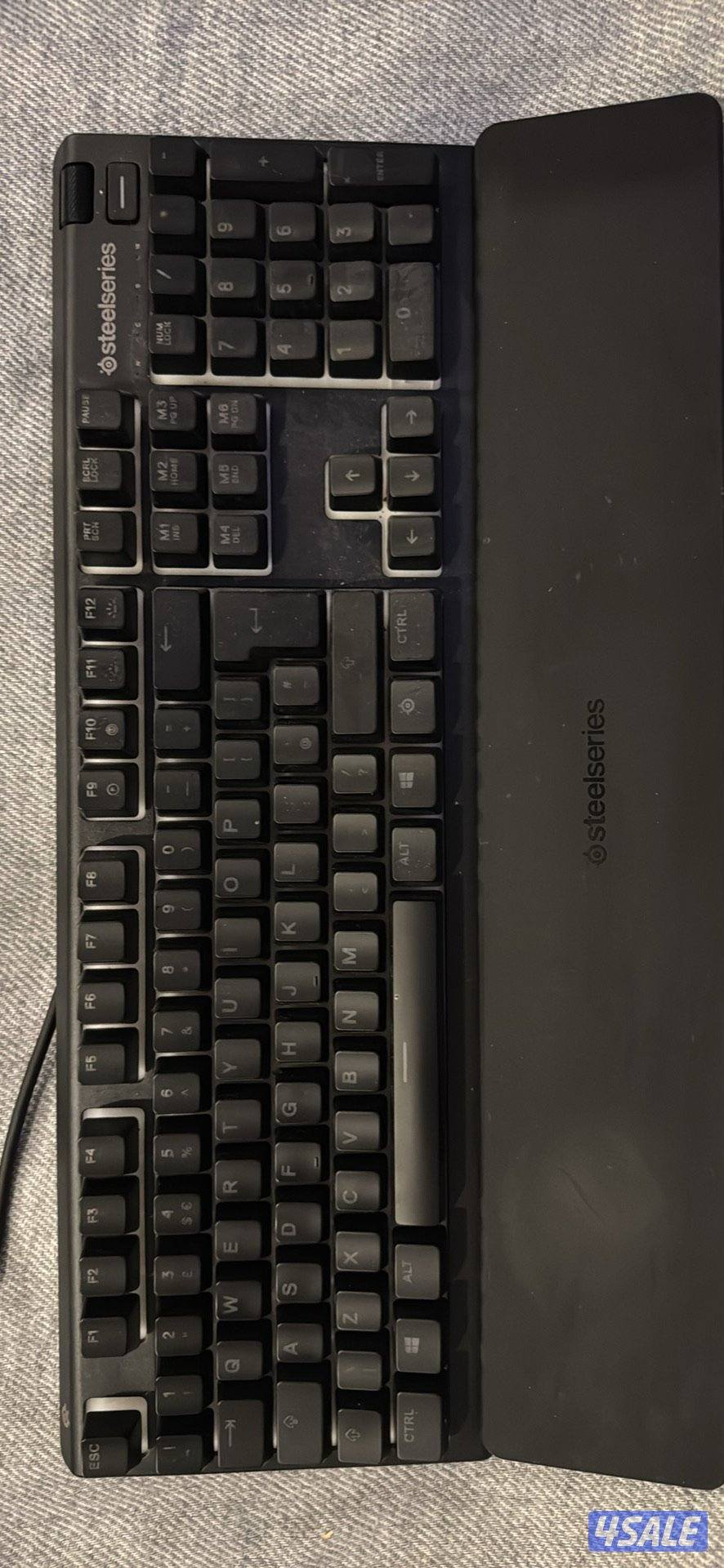 Gaming accessories want to get rid3