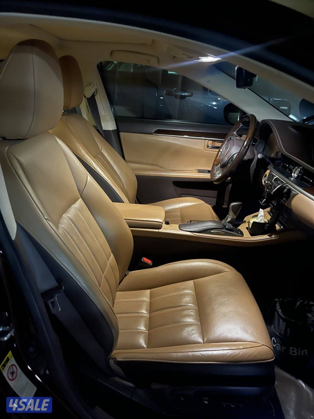 التواصل عبر الواتساب فقط1