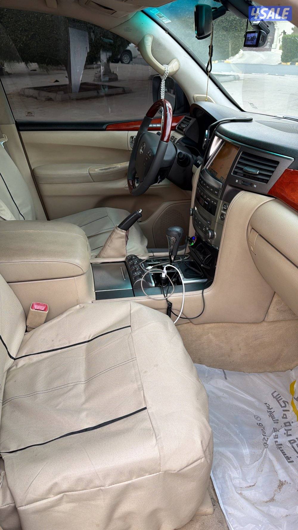 للبيع لكزس LX5701