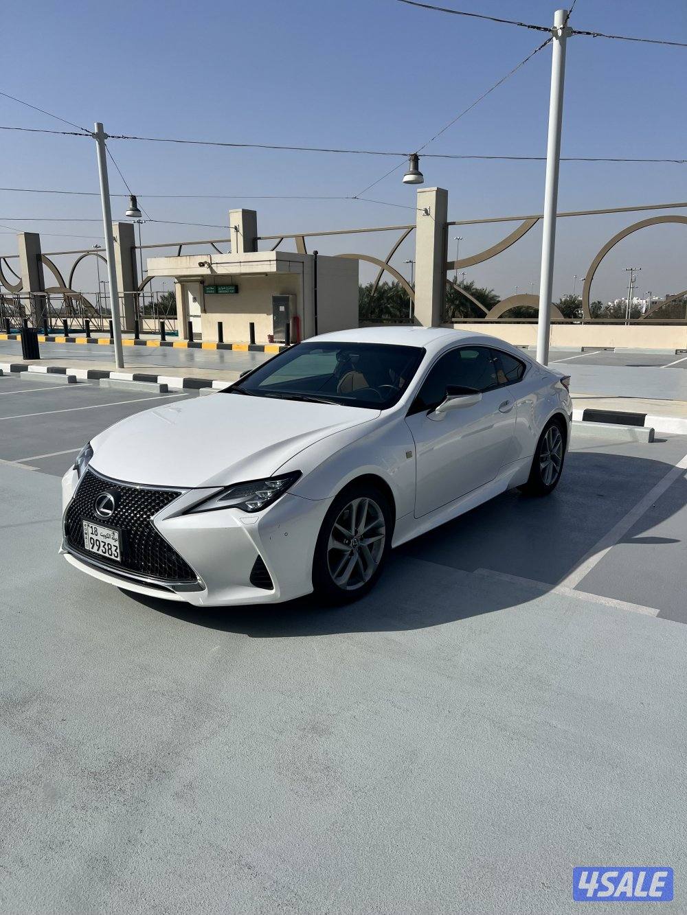 لكزس للبيع1