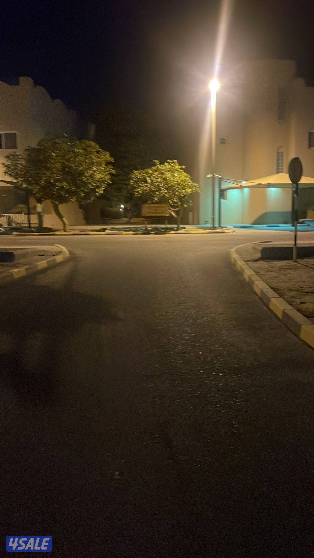 شاب بدون ابحث عن عمل الوصف مهم0