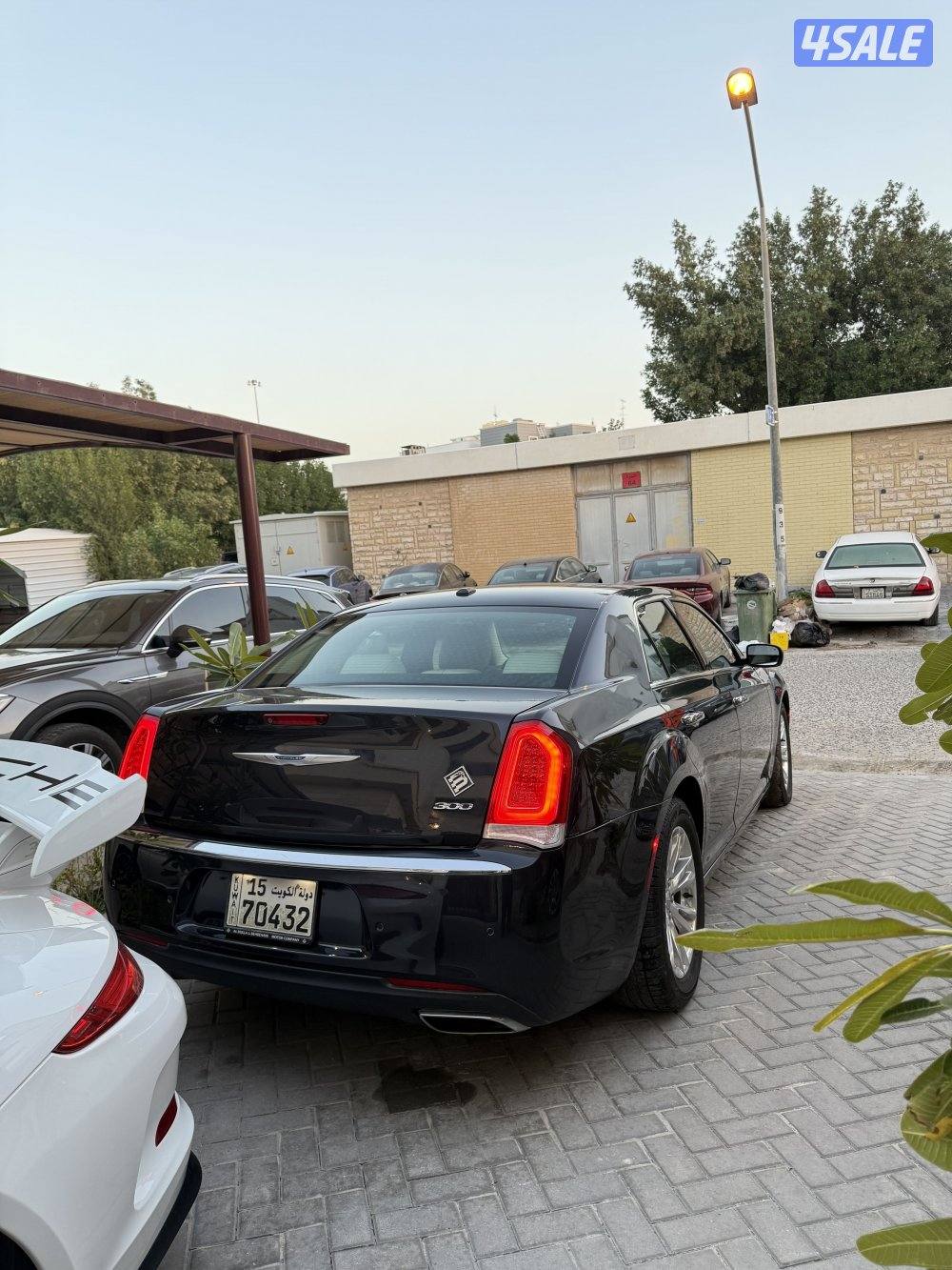 للبيع كرايزلر 8 سلندر هيمي3