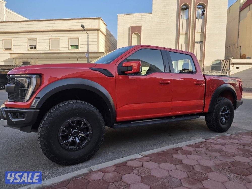 للبيع فور رابتر 2021 او البدل مع لاند 2023 و صاعد0