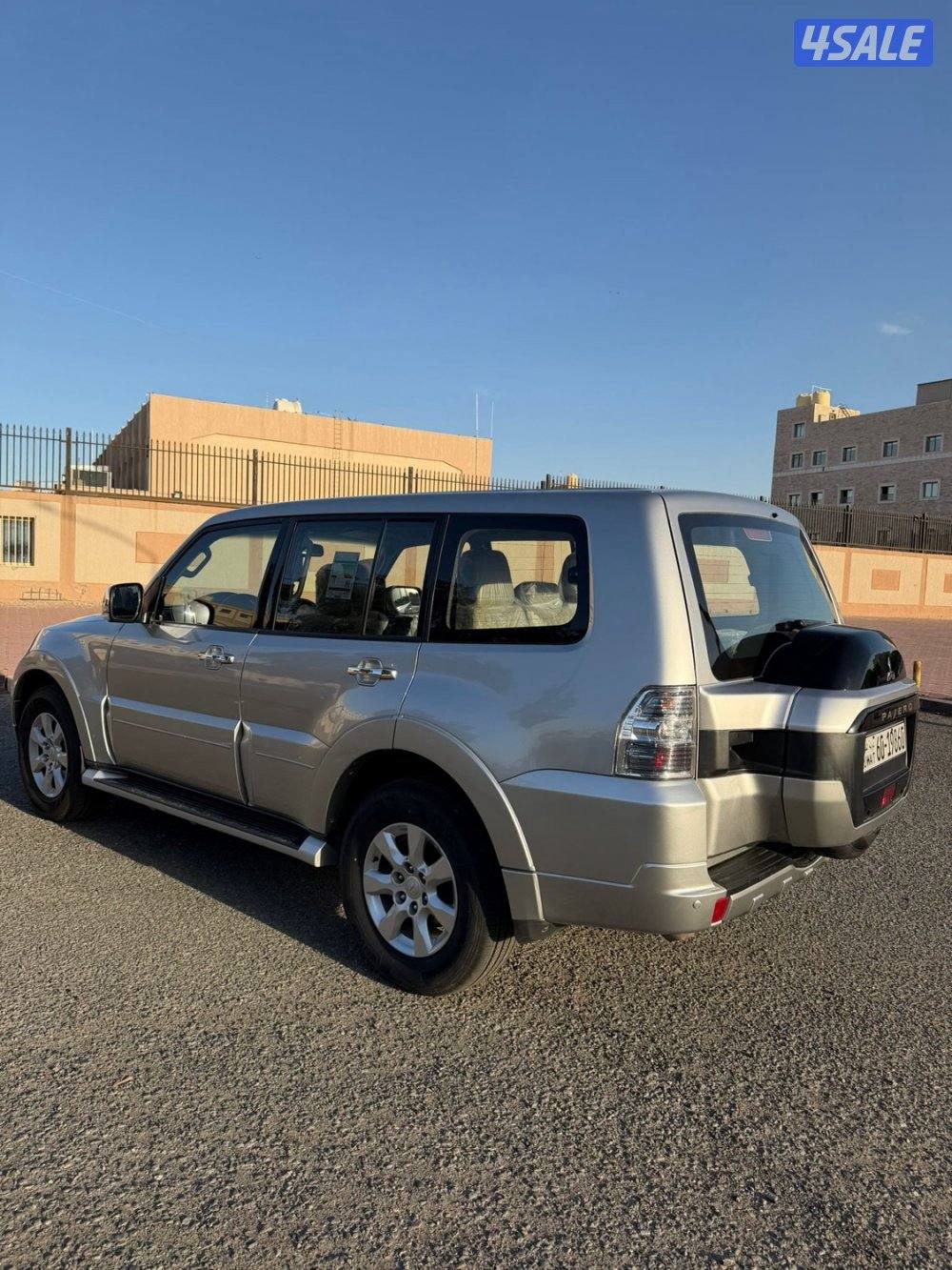 للبيع باجيرو الملا مكينه 3/500 سلفر ماشي 45 صبغ وكاله4