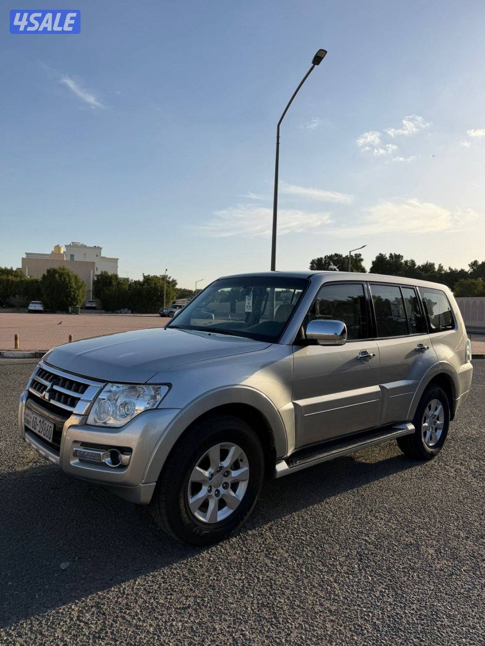 للبيع باجيرو الملا مكينه 3/500 سلفر ماشي 45 صبغ وكاله6