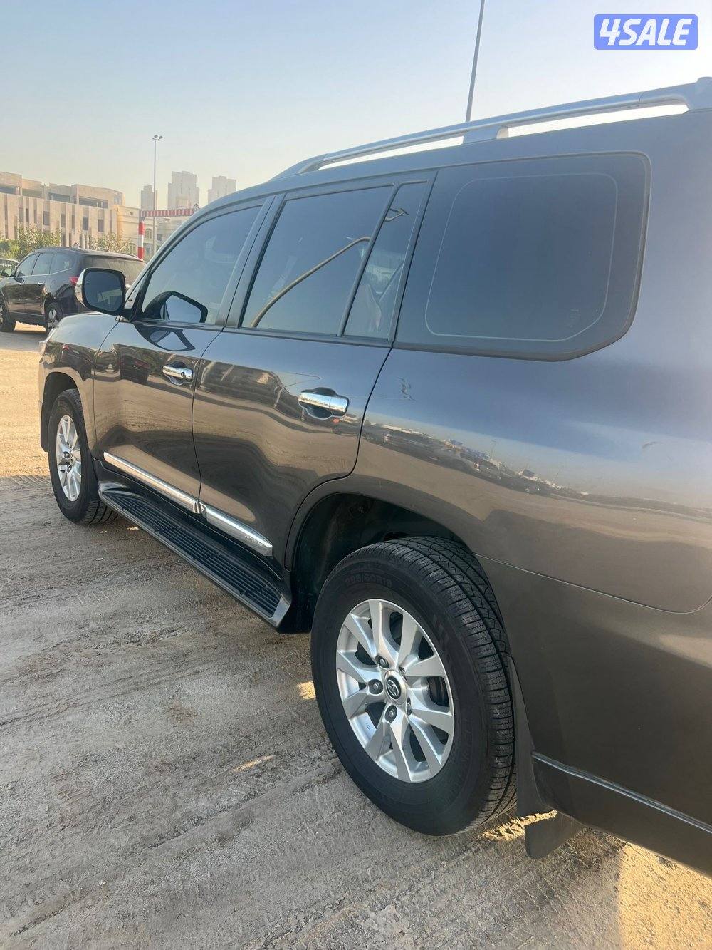 للبيع لاند كروزر20164