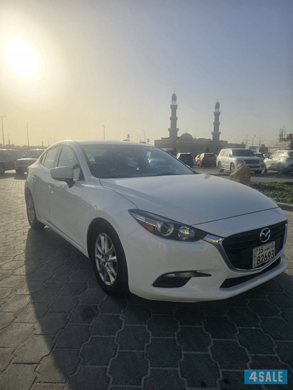 للبيع مازدا 3 مديل 20181