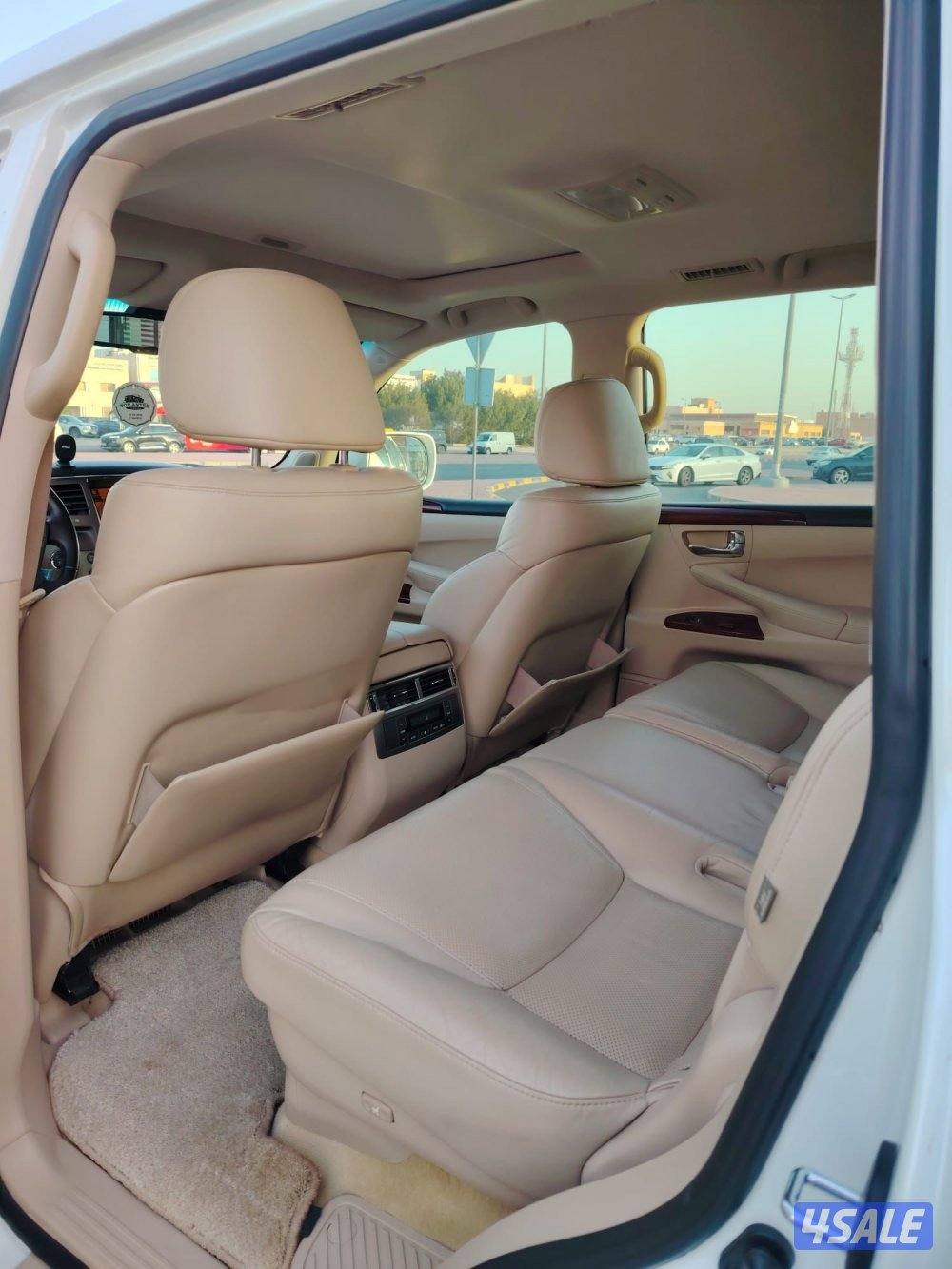 لكزس LX570 الساير 2011 درجه ثانيه مخزن بحاله نادره عداد 94 الف5