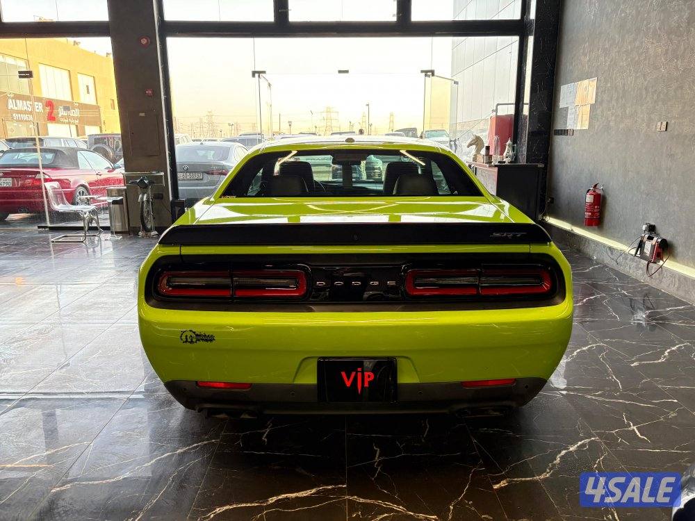 دودج تشالنجرSRT هيلكات6