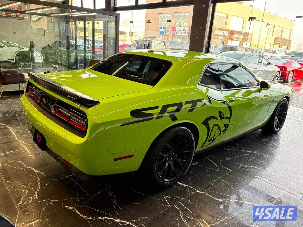 دودج تشالنجرSRT هيلكات7