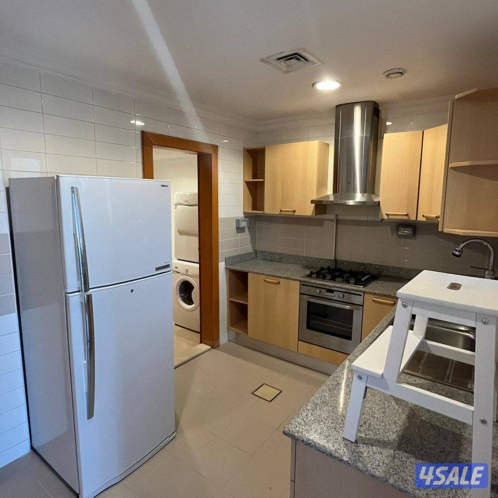 شقة إطلالة بحرية للإيجار في السالمية4