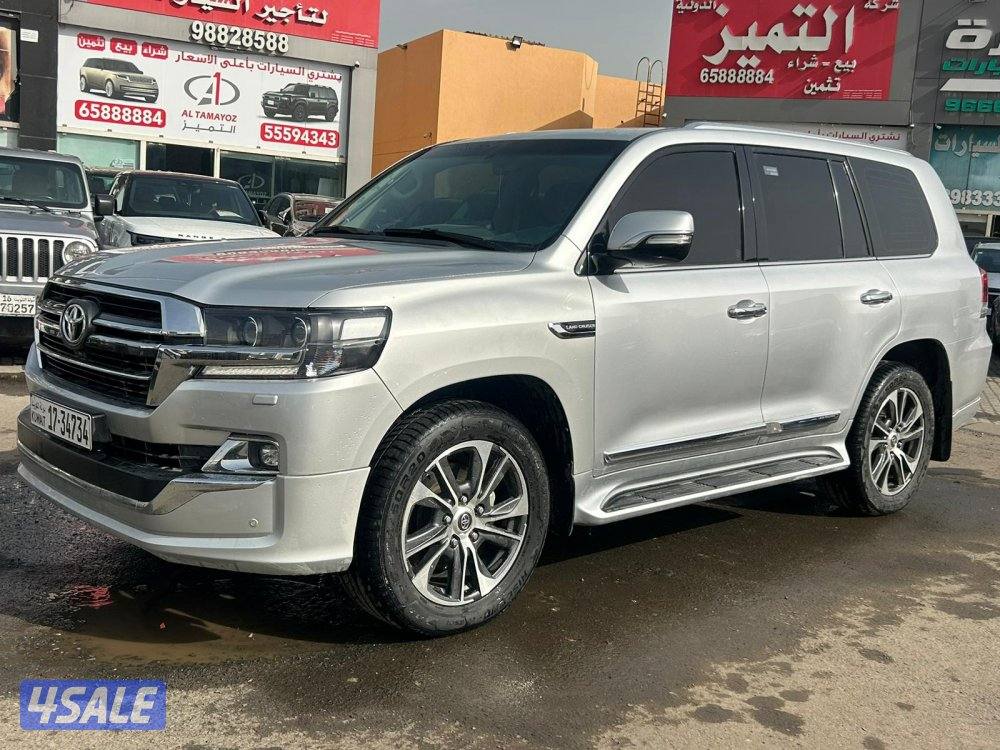 لاند كروزر GX.R-قراند تورينق .V8 موديل 2020 ماشى 165.000 k.m8