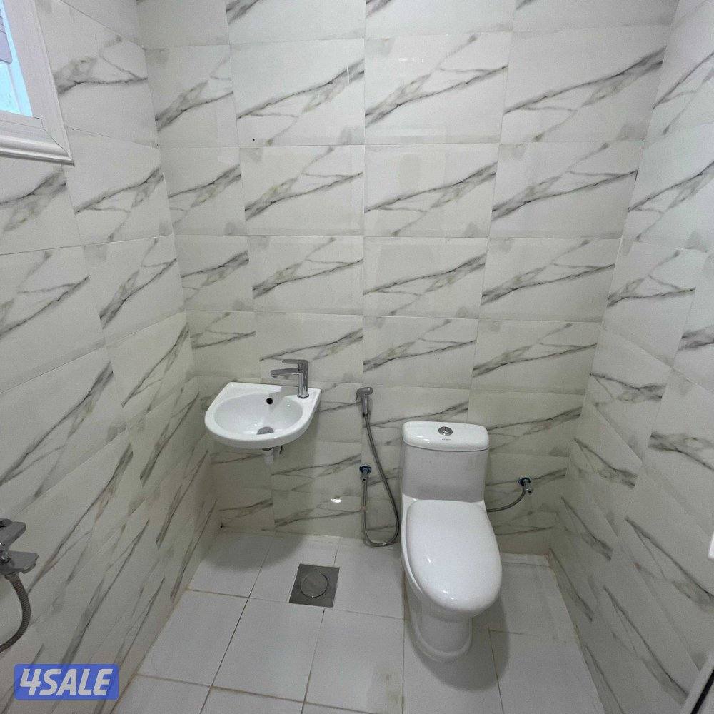 شقة ( دور كامل ) مع شهر مجاني للإيجار في الشعب البحري9