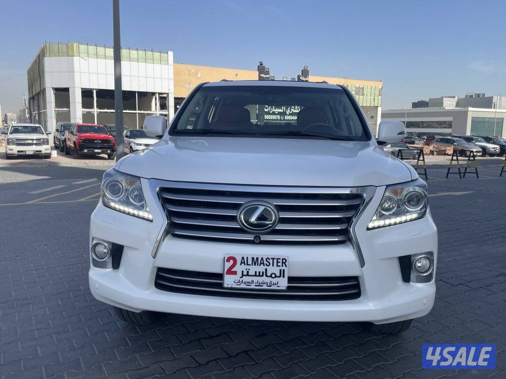 للبيع لكزس LX5701