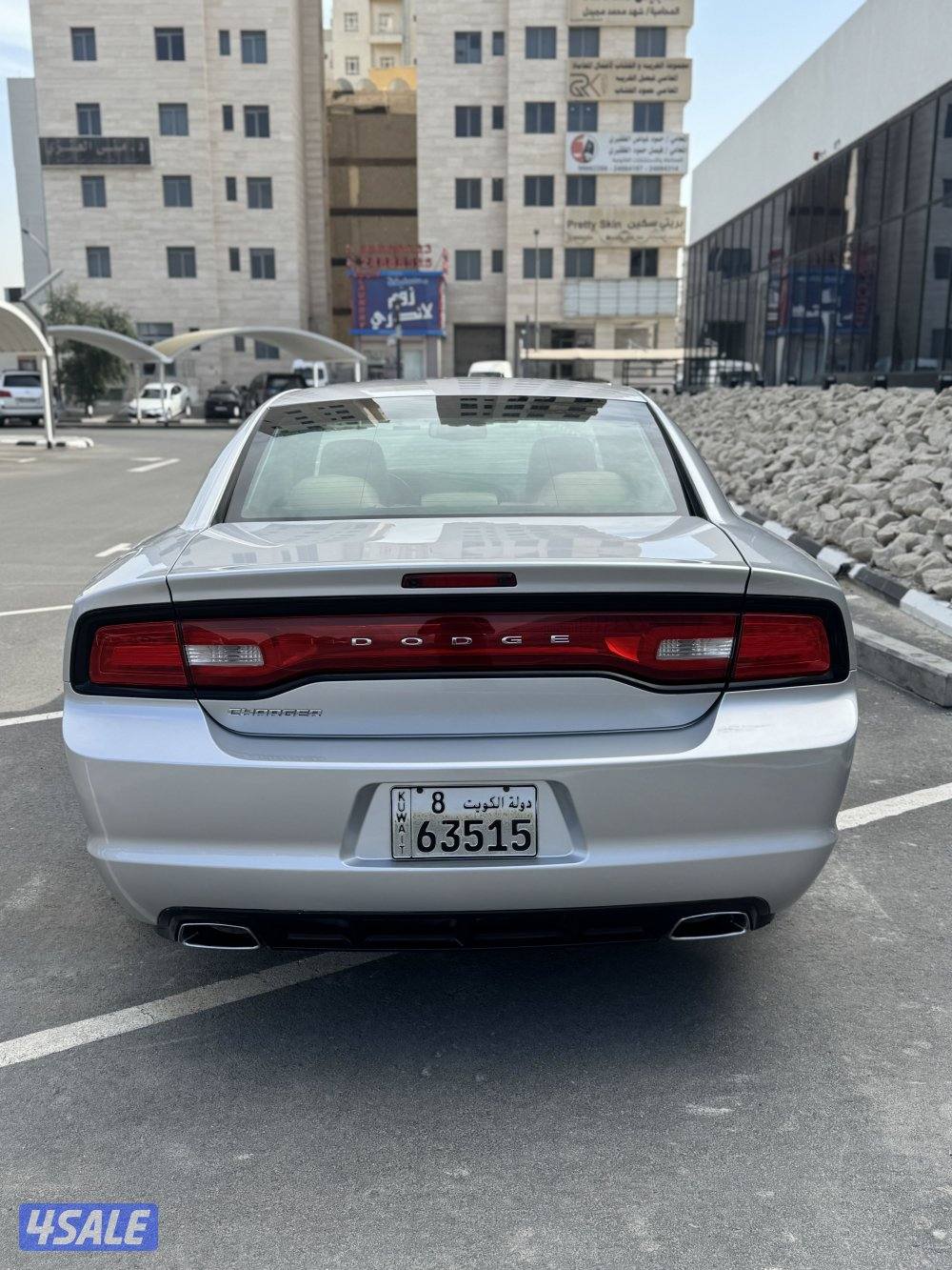 شارجر 2012 بحاله ممتازه جداً5