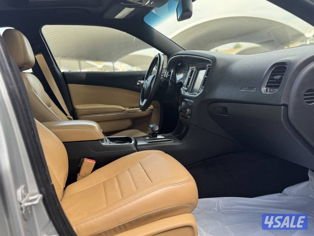 شارجر 2012 بحاله ممتازه جداً10