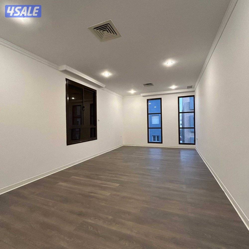 دور كامل للايجار في الصديق قطعة 72