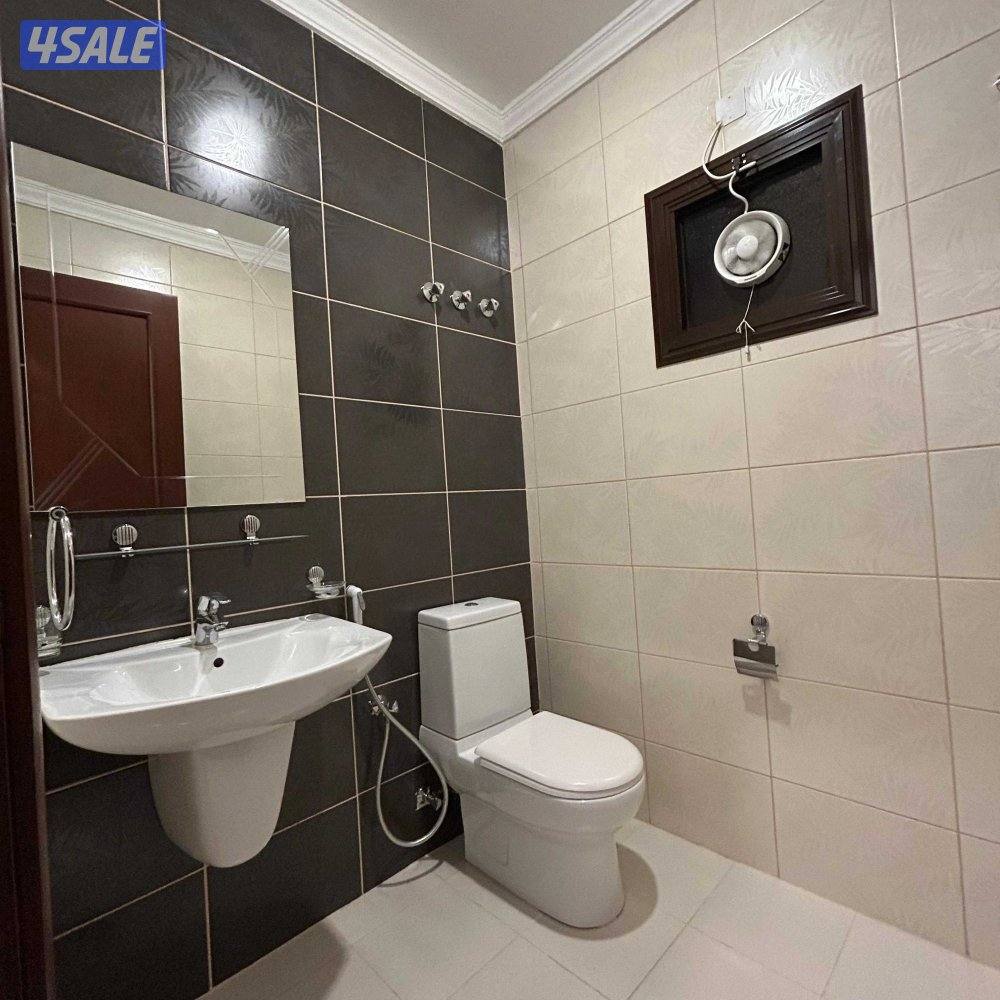 دور كامل للايجار في الصديق قطعة 710