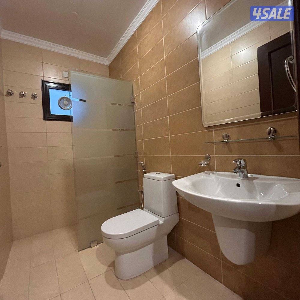 دور كامل للايجار في الصديق قطعة 712