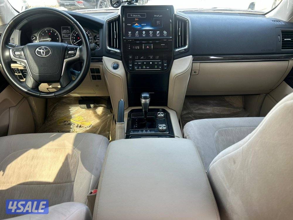 لاند كروزر GX.R-قراند تورينق .V8 موديل 2021 ماشى 196.000 k.m7