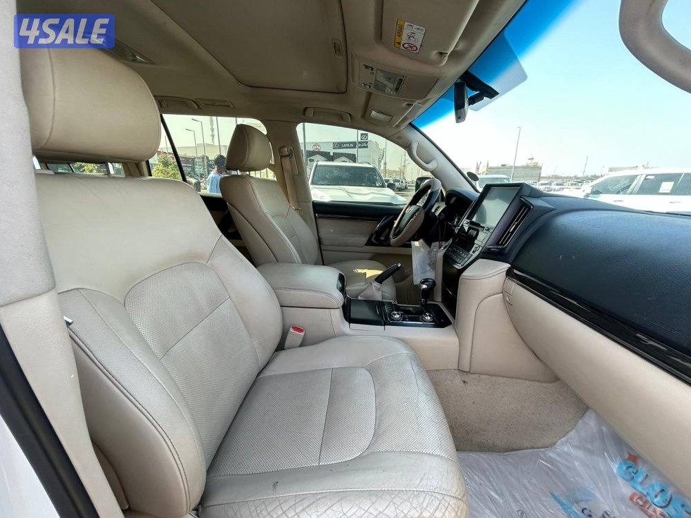 لاند كروزر GX.R-قراند تورينق .V8 موديل 2020 ماشى 269.000 k.m5