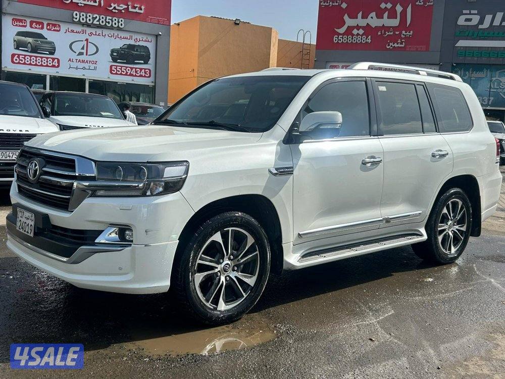 لاند كروزر GX.R-قراند تورينق .V8 موديل 2020 ماشى 269.000 k.m8