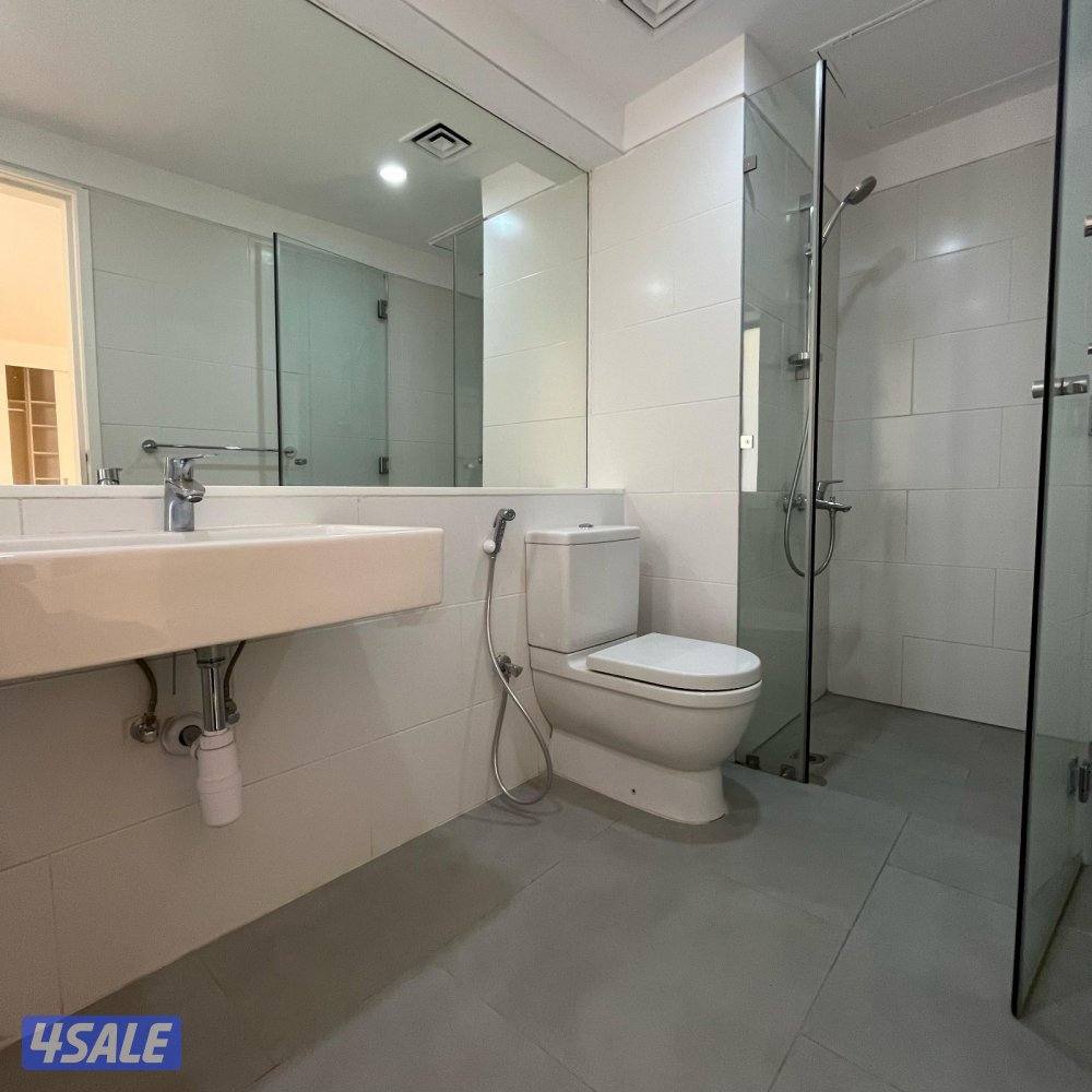 شقة نصف مفروشة إطلالة بحرية مباشرة للإيجار في بنيد القار6