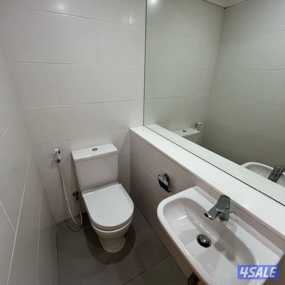 شقة نصف مفروشة إطلالة بحرية مباشرة للإيجار في بنيد القار7