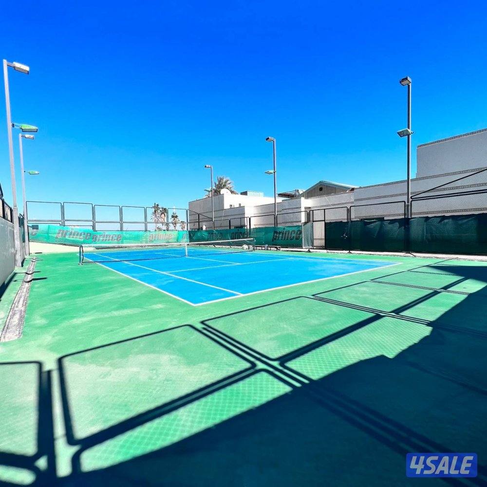 شقة نصف مفروشة إطلالة بحرية مباشرة للإيجار في بنيد القار11