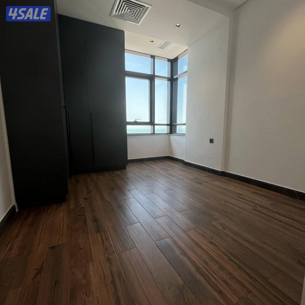 شقة إطلالة بحرية نصف مفروشة مع شهر مجاني للإيجار في شرق2