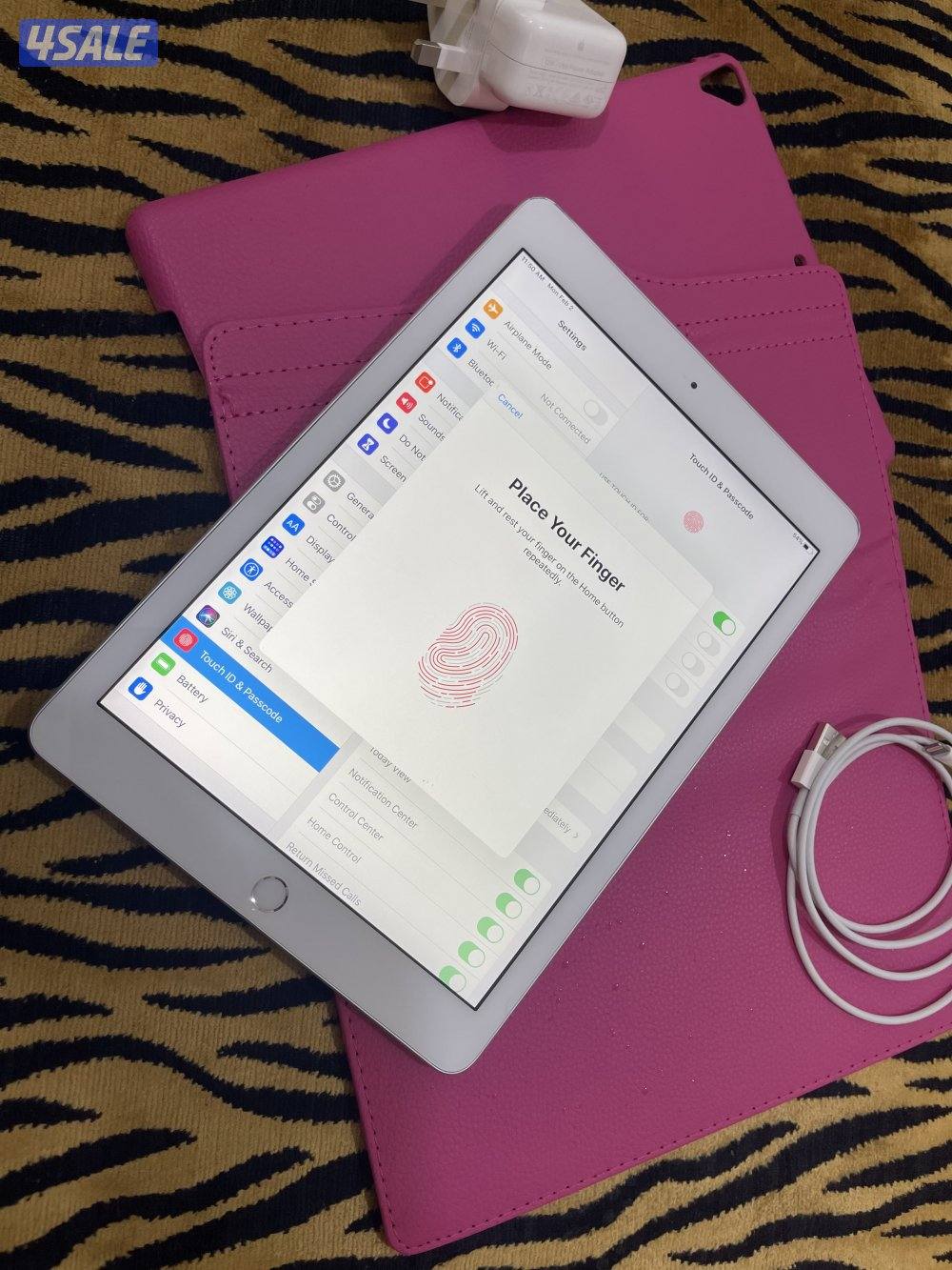 ايباد ابل 5 الخامس 32 قيقا قيقا مو مفتوح ولا مصلح مع كفر جديد6