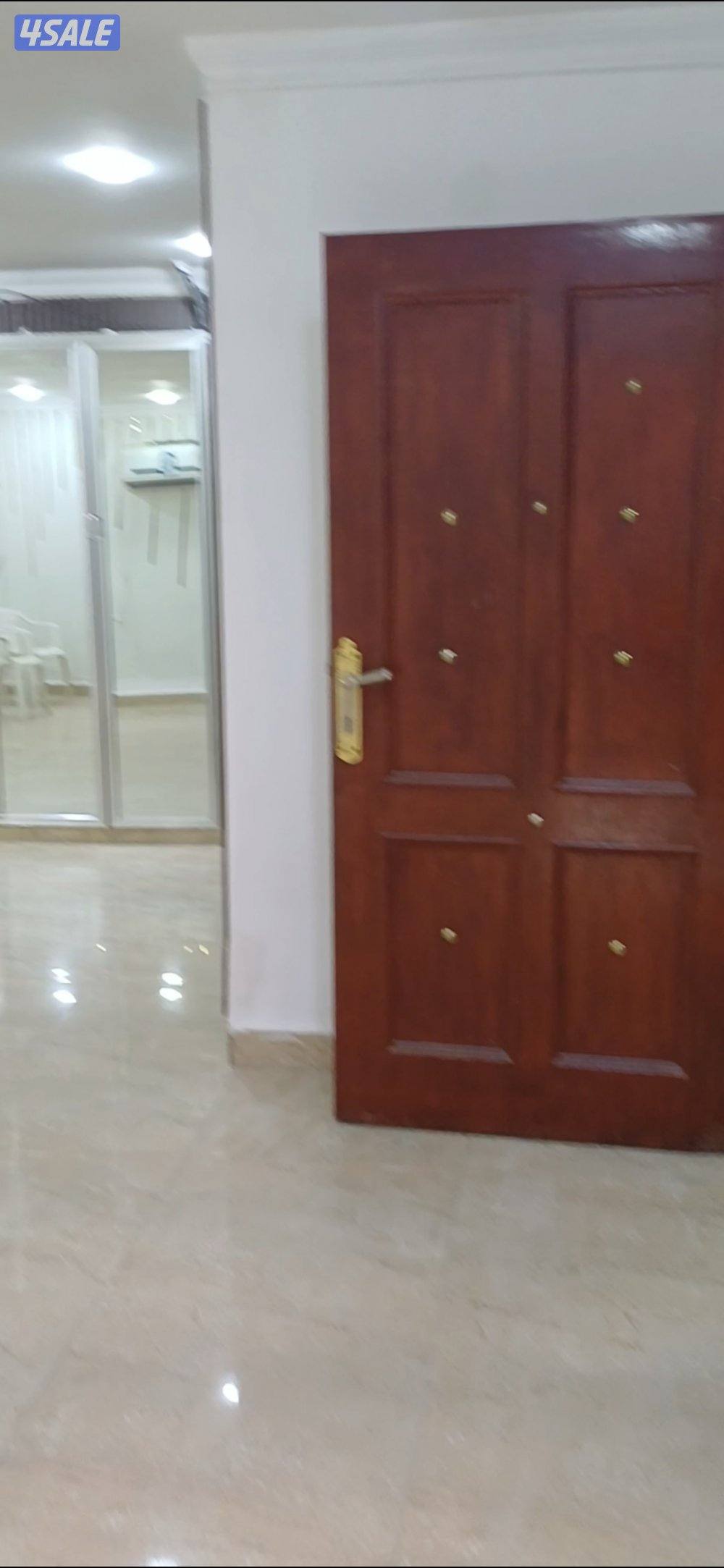 للإيجار دورين  في الصليبيخات0