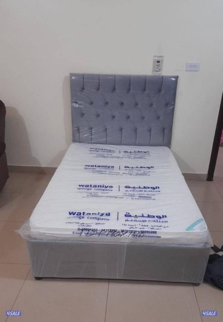 المفروشات الذهبيه4