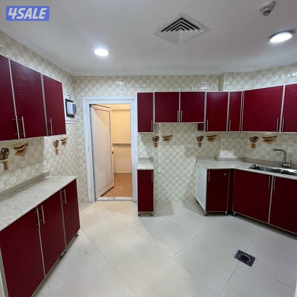 شقة ( دور كامل ) مع شهر مجاني للإيجار في الشعب البحري5