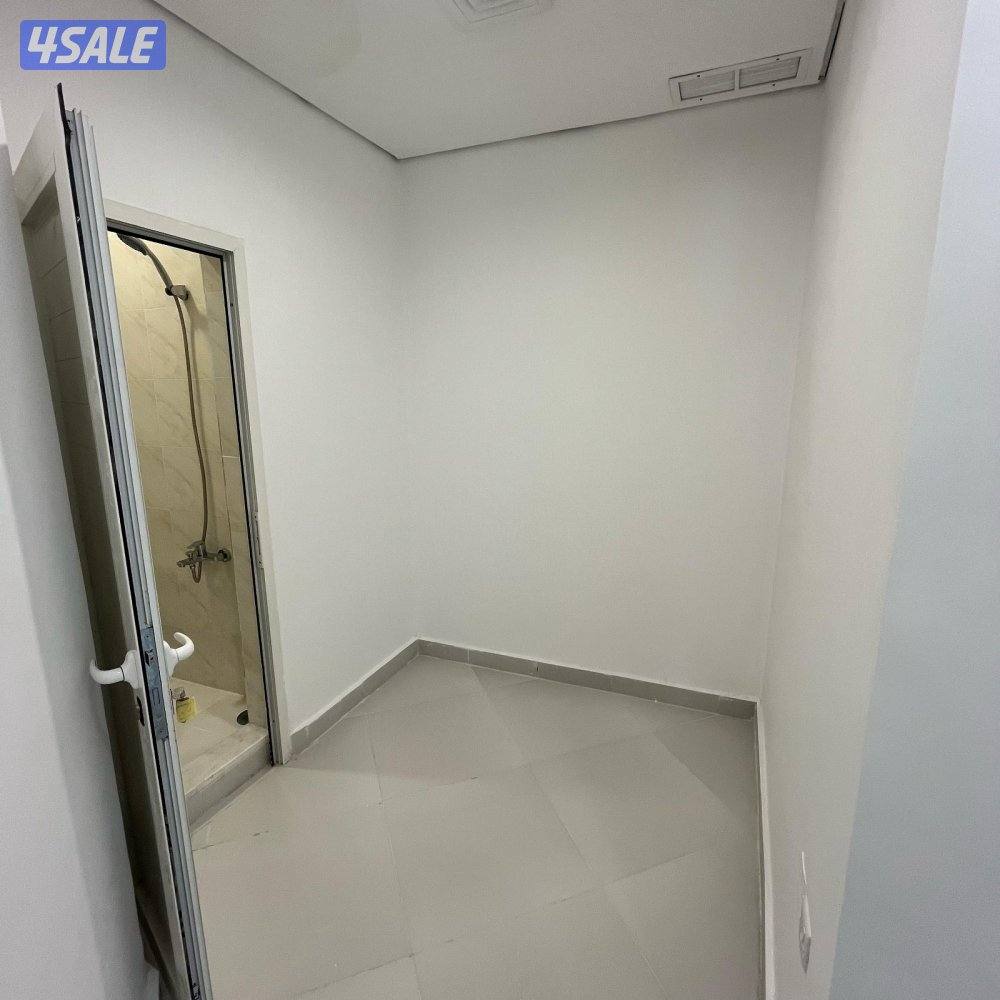 شقة ( دور كامل ) مع شهر مجاني للإيجار في الشعب البحري6