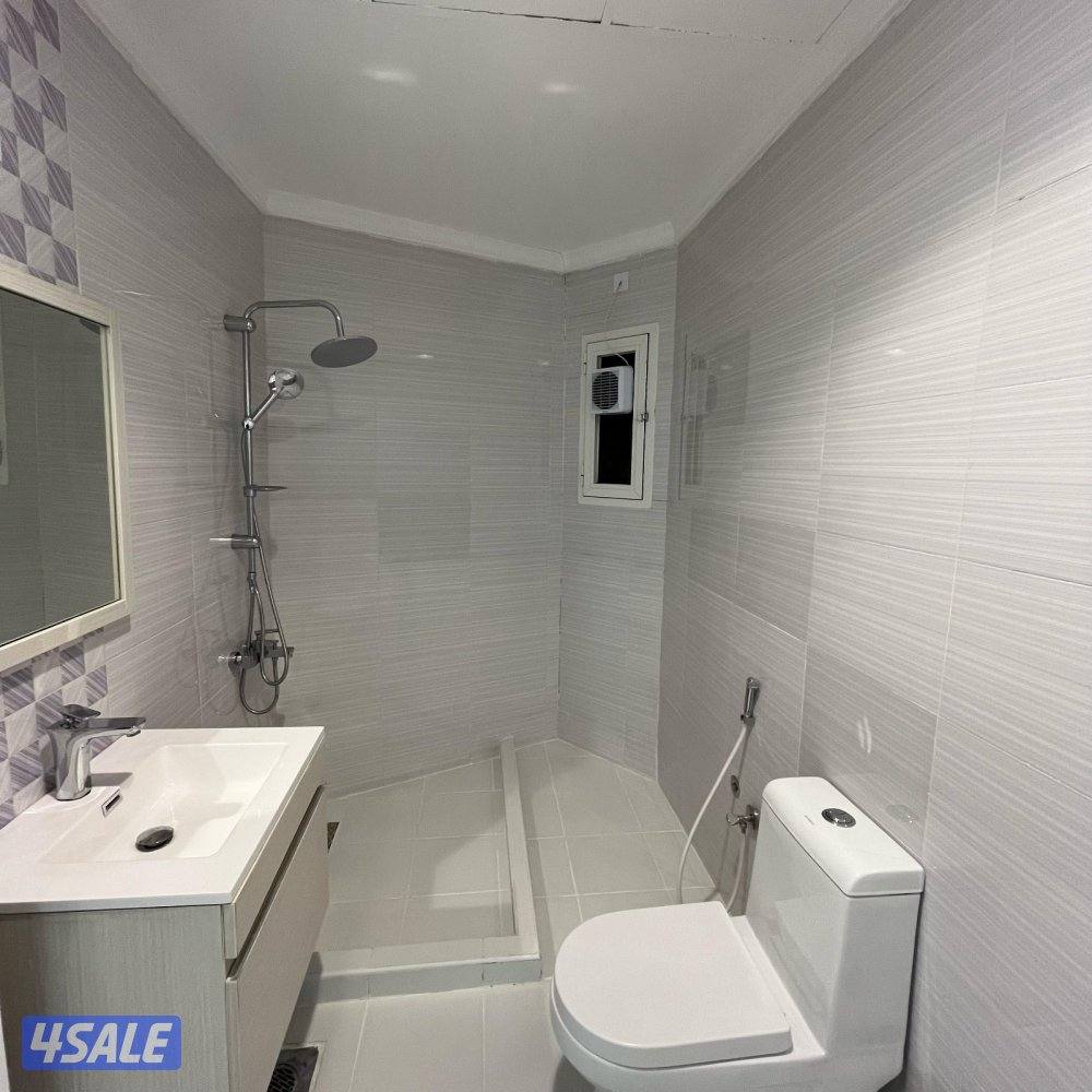 شقة ( دور كامل ) مع شهر مجاني للإيجار في الشعب البحري9