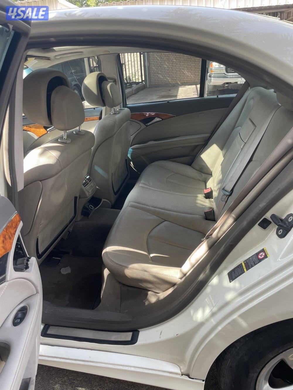 للبيع مرسيدس E2304