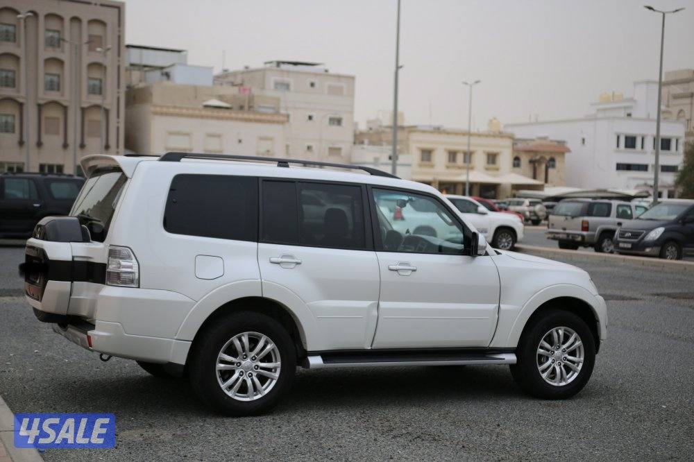 للبيع باجيرو كامل المواصفات صبغ وكاله ماكينه الكبيره3