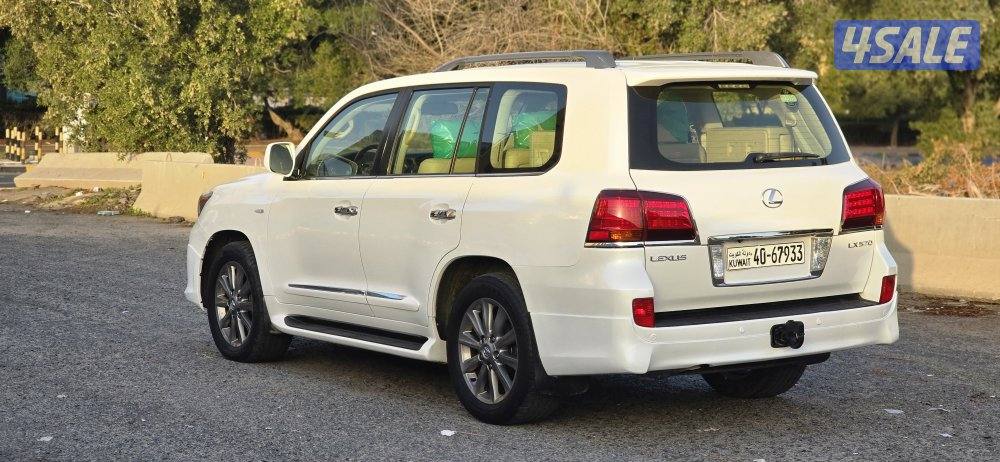 جيب لكزس LX570 موديل 2011 صبغ وكاله درجه اولى2