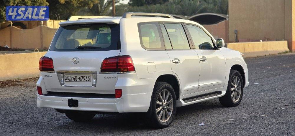 جيب لكزس LX570 موديل 2011 صبغ وكاله درجه اولى3