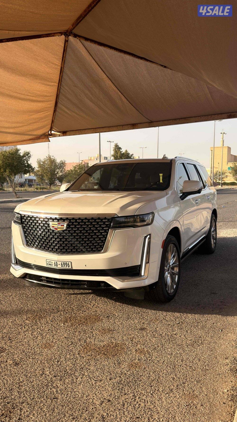 للبيع اسكاليد 2021 تحت الكفاله1