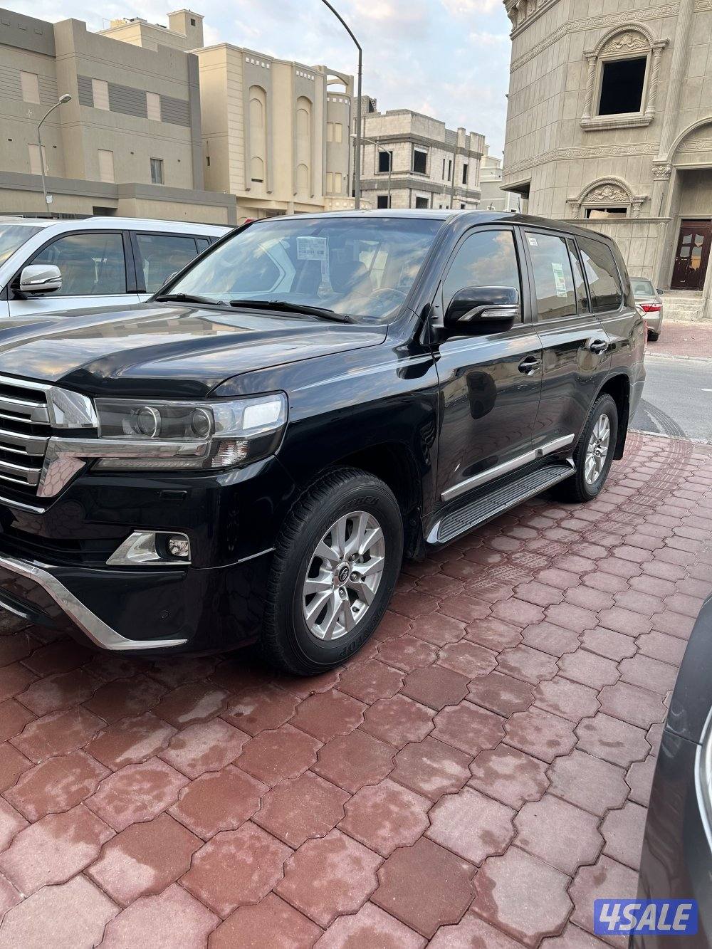 لاندكروزر 8 سلندر بلاك اديشن وارد الساير2