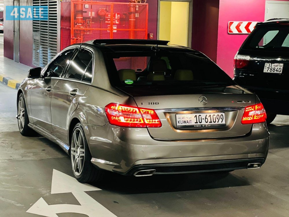 للبيع مرسيدس E3004