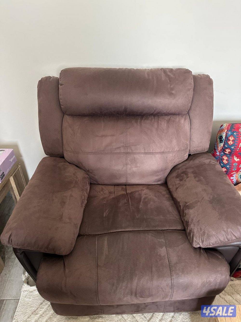 كنب مريح وفخم جدا مع طاولات3