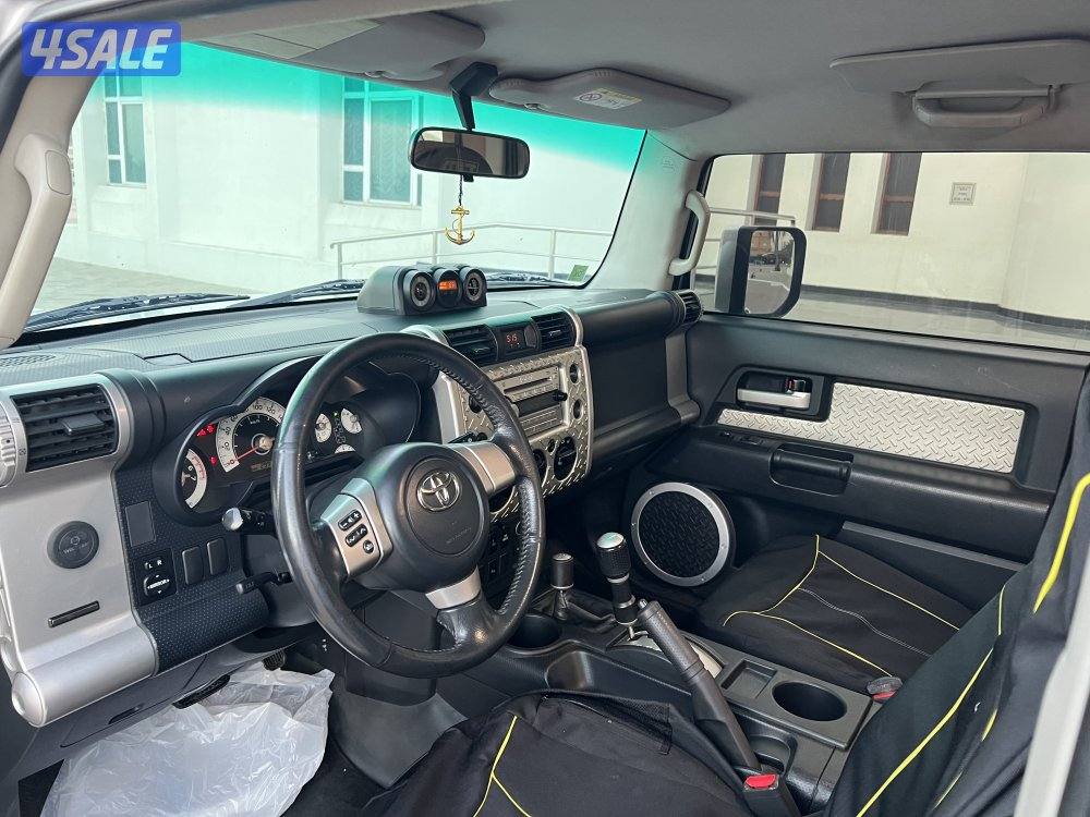 للبيع تويوتا إف جئ موديل 20084