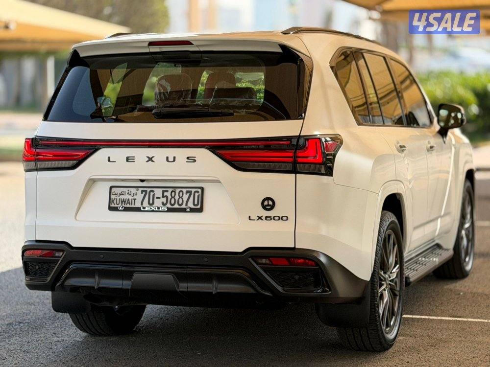 لكزس سبورت 2023 عداد 702