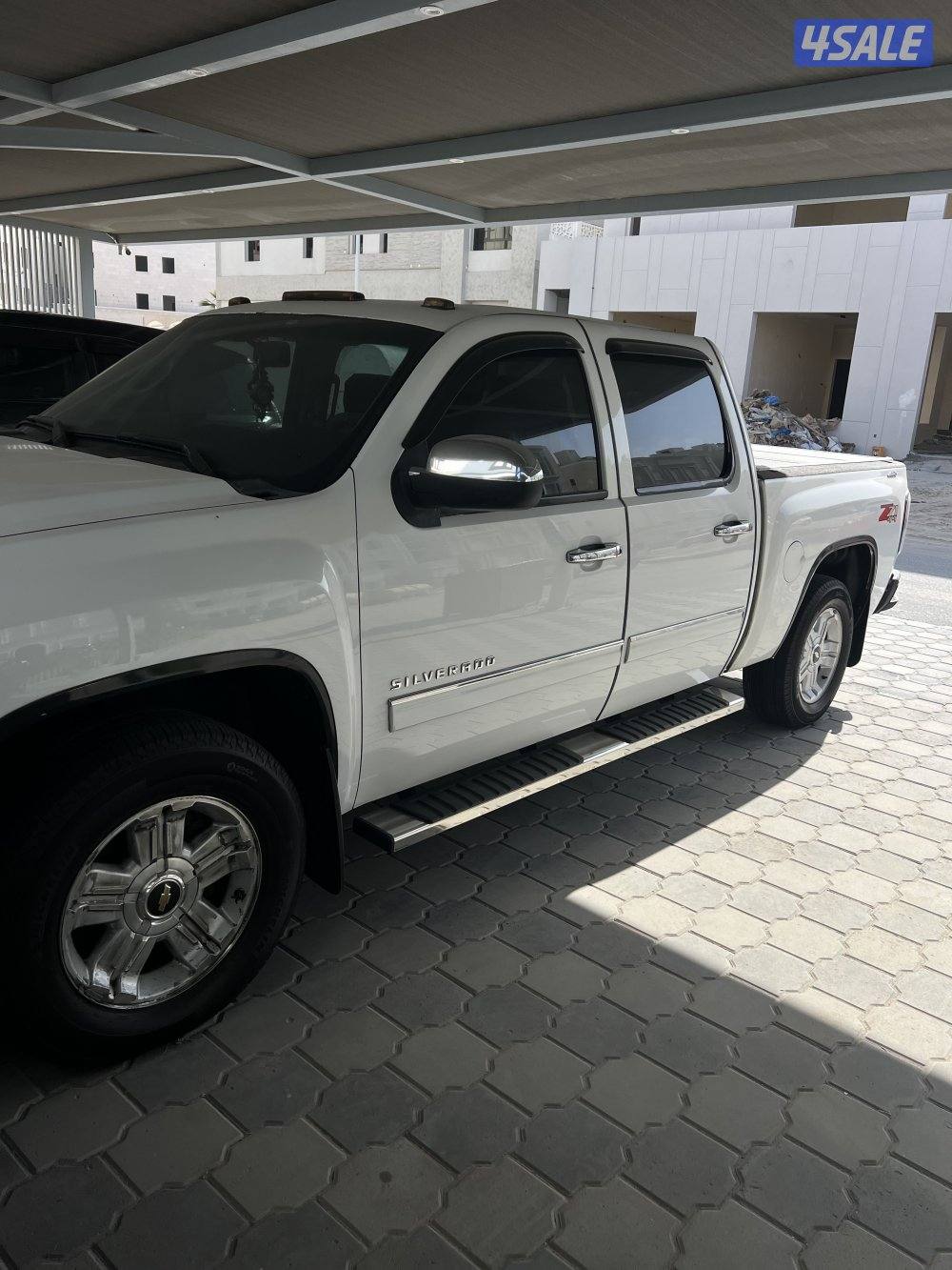 للبيع سلفرادو ٢٠١١ LT2