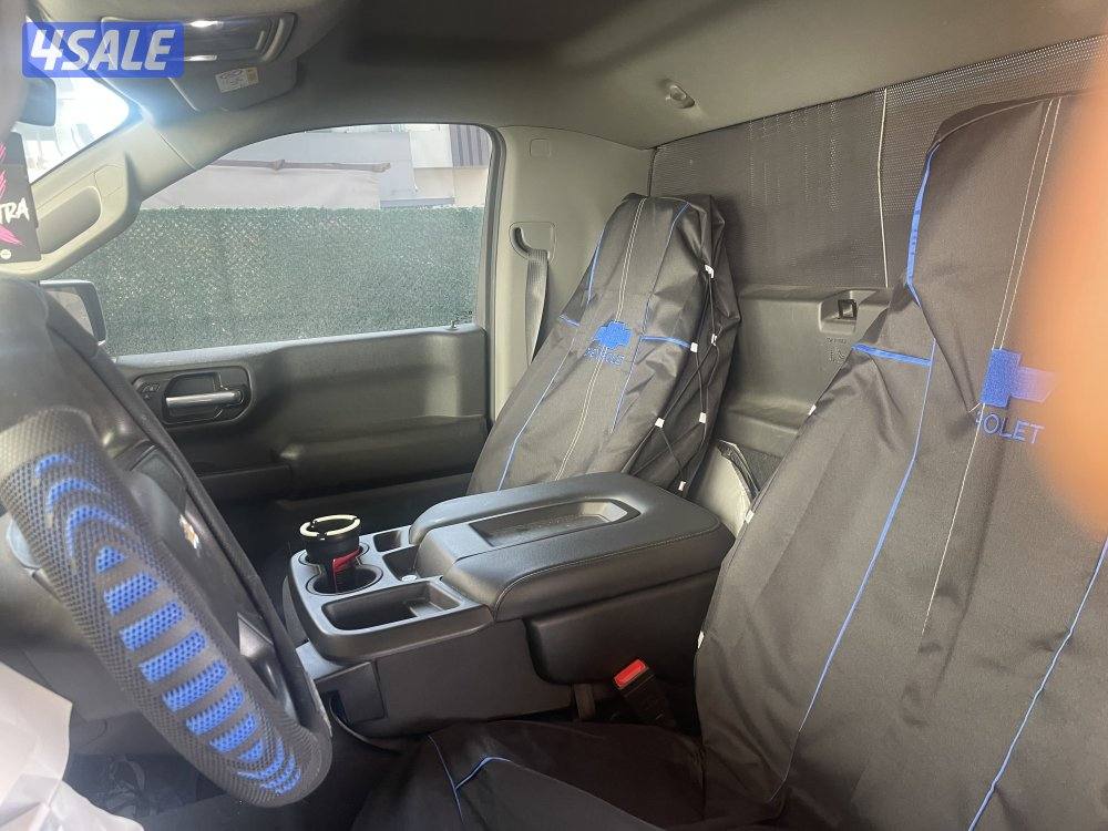 للبيع سلفرادو من غير دبل لون اسود ماشي 1403