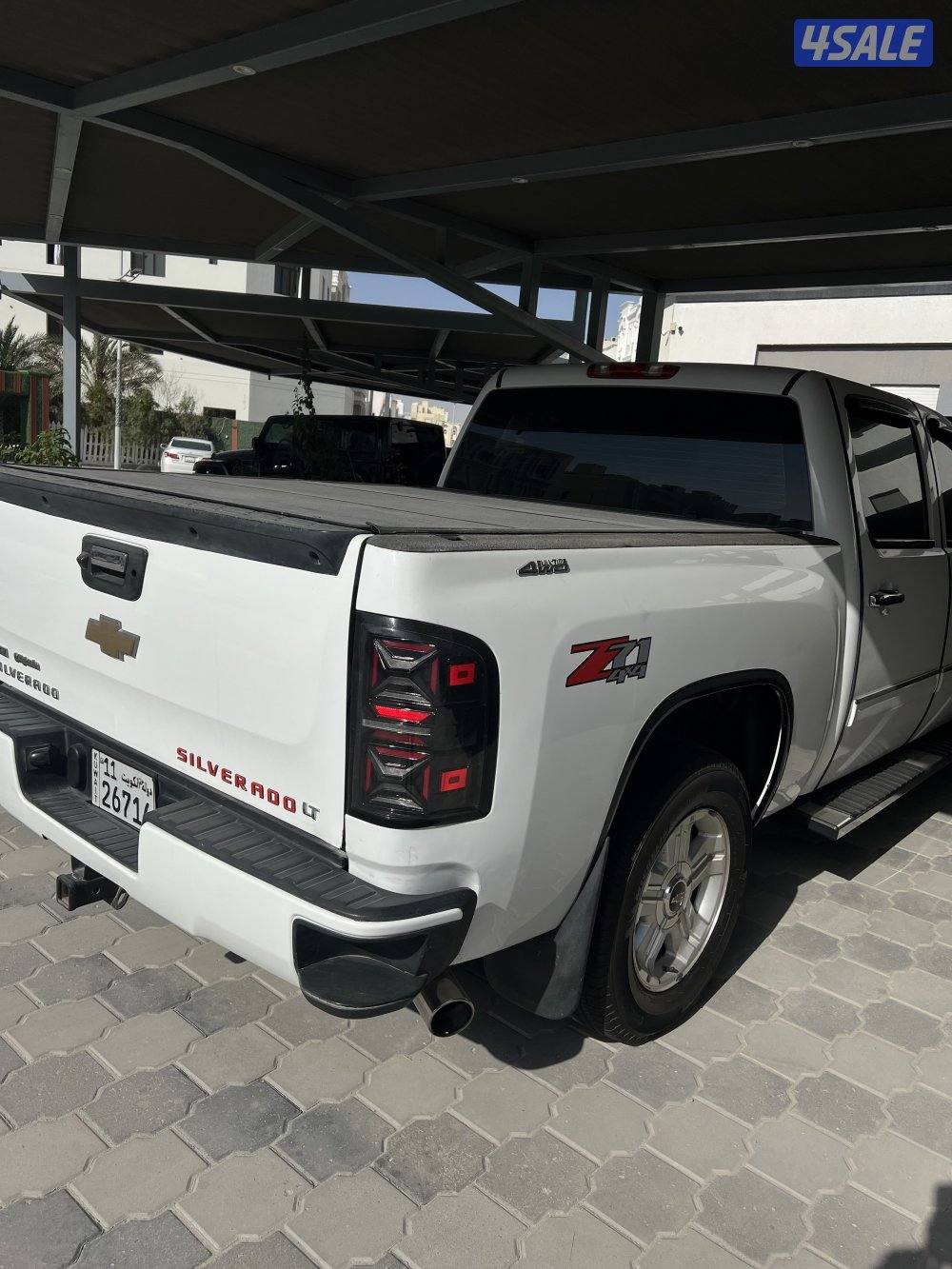 للبيع سلفرادو ٢٠١١ LT5