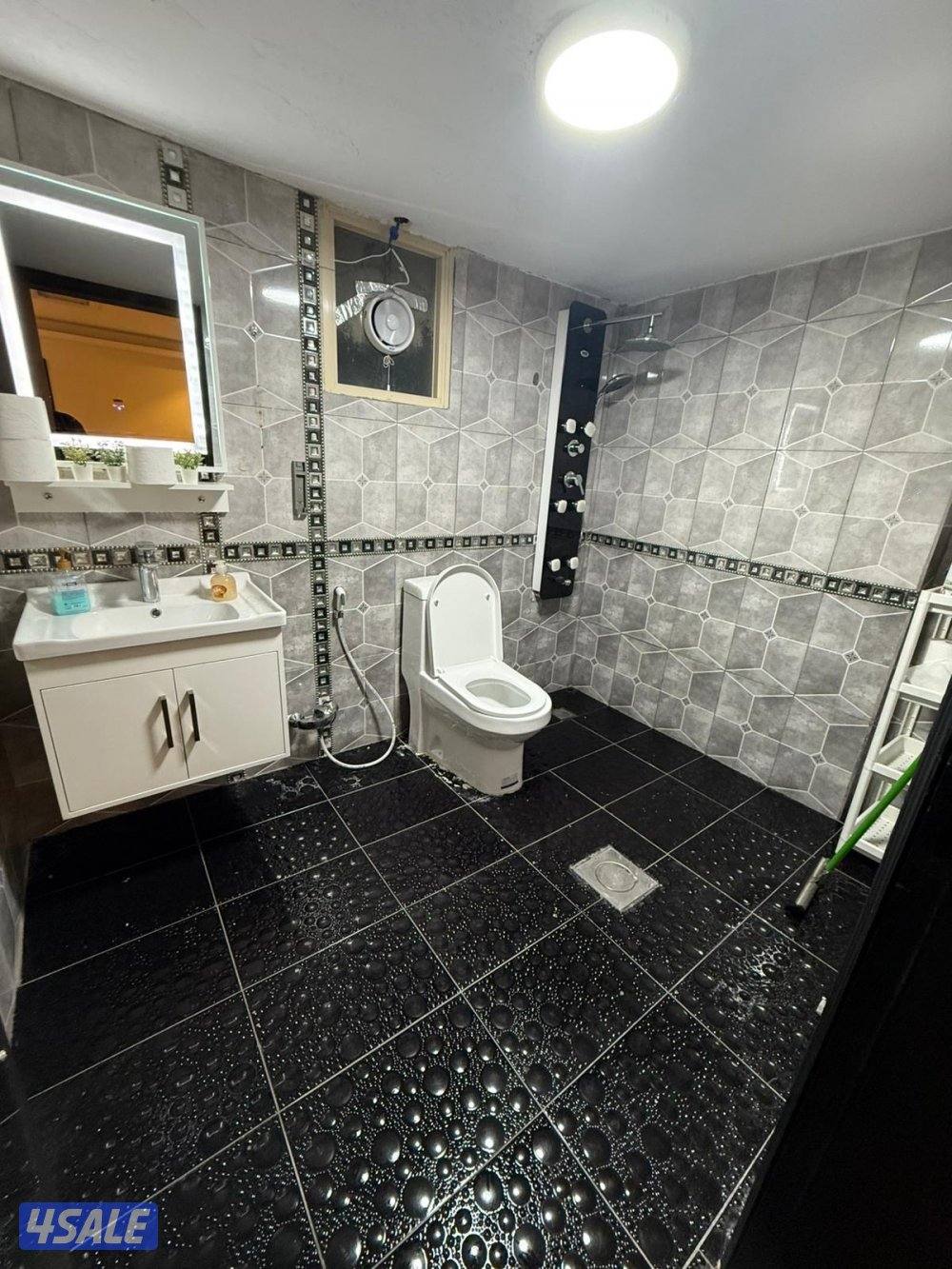 شقق للايجار خلو غرفة وصالة ومطبخ وحمام تشطيب سوبر لوكس7